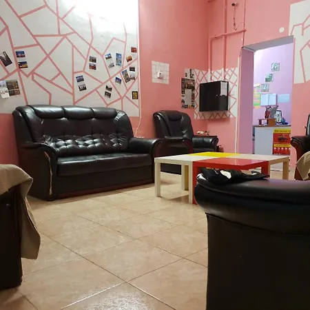 Baraka Hostel *
